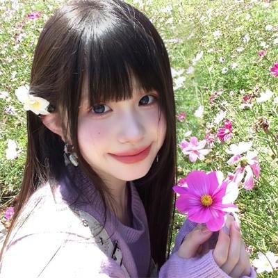 豪宅门口实拍：新生代小生深夜密会神秘女子，经纪人连夜公关